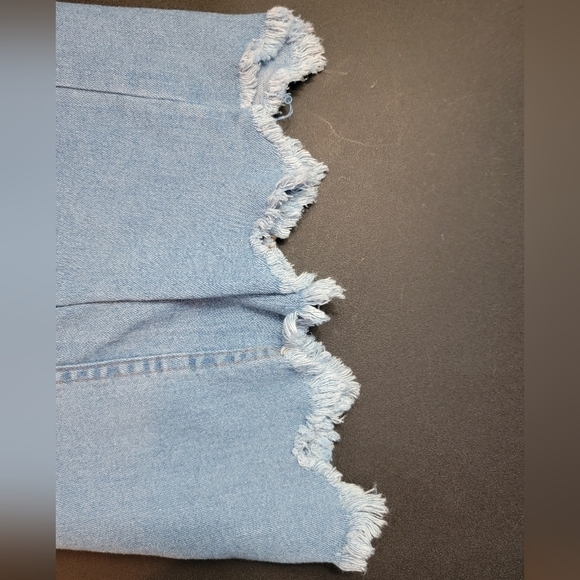 𝅺PRETTYLITTLETHING High Waist Frayed Hem Jeans Blue Size 14 - Picture 3 of 4